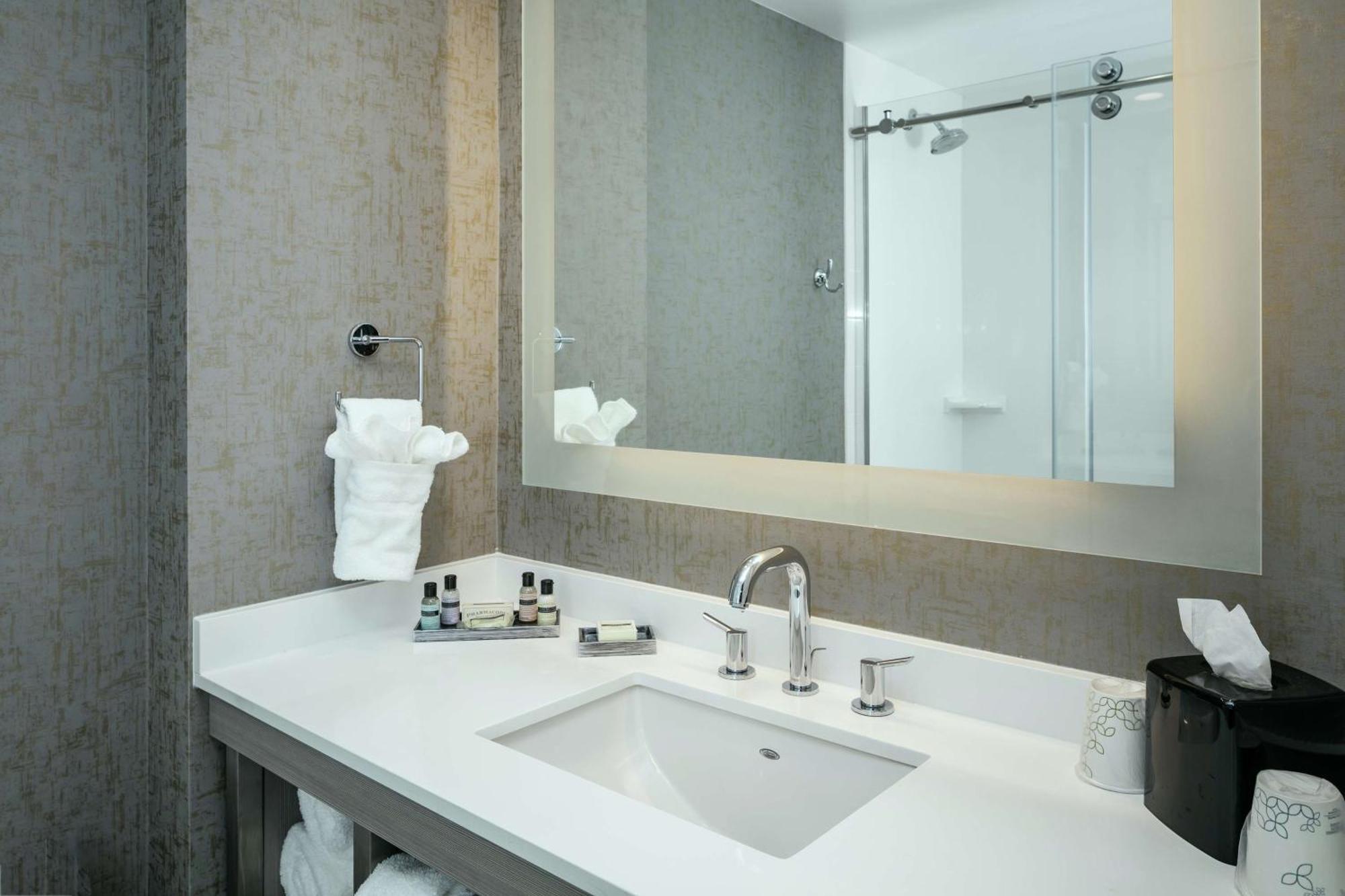 Hilton Garden Inn Seattle Bellevue Downtown, Wa Eksteriør bilde
